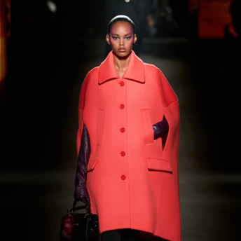 Тиждень моди в Парижі: нові колекції Balenciaga, LOEWE та Viktoria Beckham