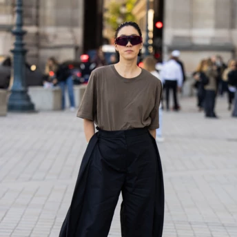 Повітряні силуети та штани-балони — головні модні форми 2026 року 