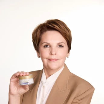 Журналістка Олена Фроляк, амбасадорка лінійки Вік Експерт L'Oréal Paris, – про силу, вік, улюблені засоби та книги