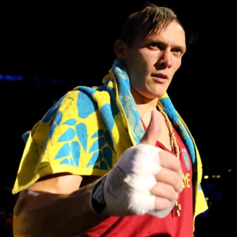 28 знакових фото Олександра Усика — непереможного українця і легенди світового боксу