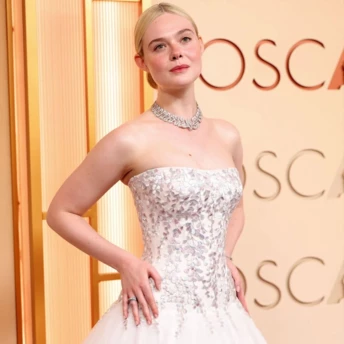 Головний манікюр “Оскара-2026”: чому зірки обрали нігті без кольору