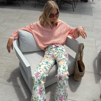 Ці джинси будуть всюди навесні 2026: головний тренд, який витісняє базу