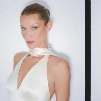 10 найкращих зачісок для обличчя овальної форми 