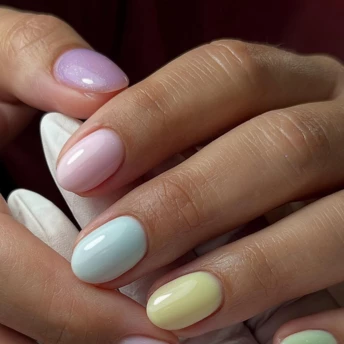 Пастельні нігті — головний б’юті-тренд весни 2026