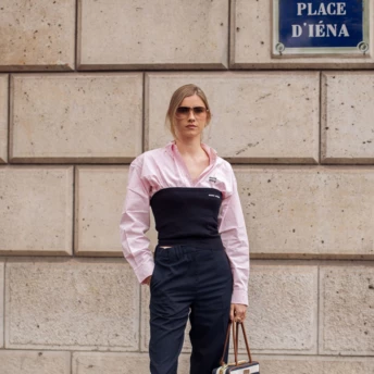  Балетки + штани прямого крою — головний тренд 2026: 5 образів, які варто повторити