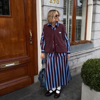 Безрукавка — ідеальна альтернатива бомберу, яку вже носять модниці цієї весни 