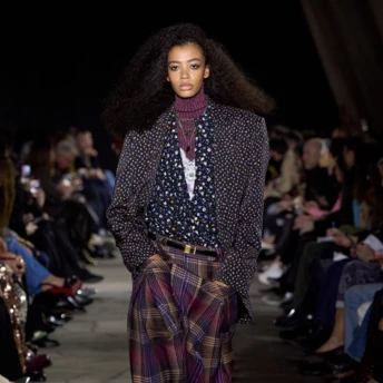 Нашарування принтів — трендова формула сезону для наймодніших образів 