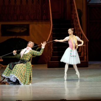 6 театральних прем'єр, які не можна пропустити в квітні