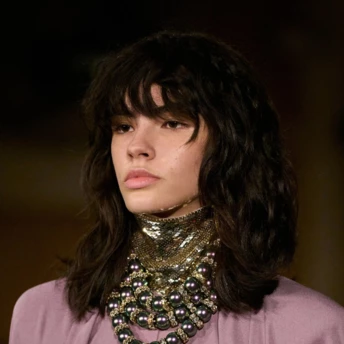 Ці масивні намиста вже стали головною прикрасою літа 2026