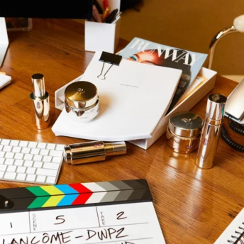  Поки всі чекають «Диявол носить Prada 2», б’юті-бренди запускають колекції