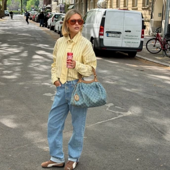 Ці три образи з кросівками – ідеальні рішення для весни 2026