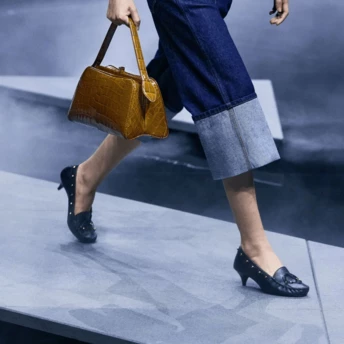 Взуття, яке змінює все: чому лофери на підборах стали відкриттям весни 2026