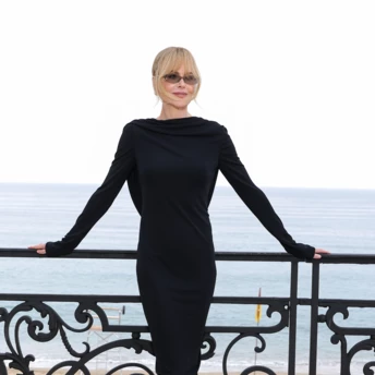 Ніколь Кідман, Тільда Свінтон і інші зіркові гості шоу Chanel Cruise 2027