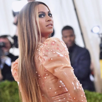 7 образів Бейонсе на Met Gala, які увійшли в історію моди