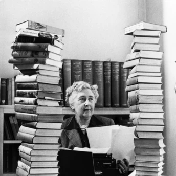 7 нових книг, які варто прочитати в травні