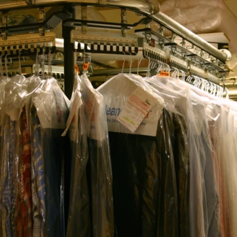 Clean fashion: чому одяг може шкодити шкірі та здоров’ю