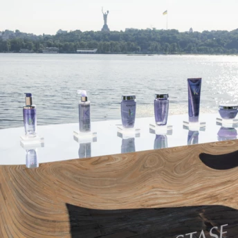 Kérastase Blond Absolu: як оновлена лінійка змінює догляд за освітленим волоссям