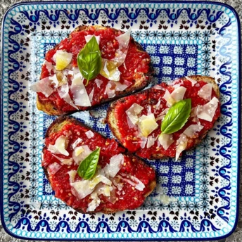 13 продуктів для здоров'я печінки та детоксу
