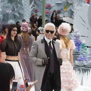 Видео: показ Chanel Couture весна-лето 2015