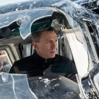 Дэниел Крейг спасает мир: первый трейлер фильма "007:Спектр"