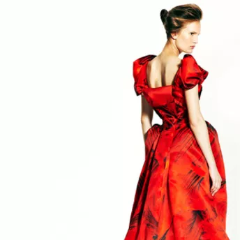 Мишель Обама, Амаль Аламуддин и Алла Костромичева в Alexander McQueen