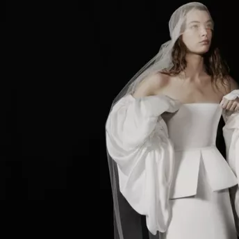Віра Вонг представила першу весільну колекцію Vera Wang Haute