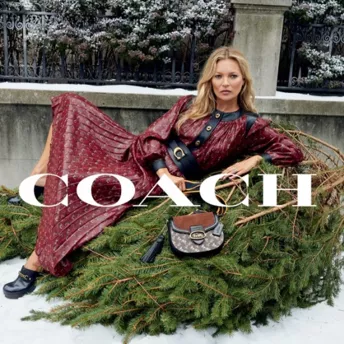Кейт Мосс в рождественской рекламной кампании Coach