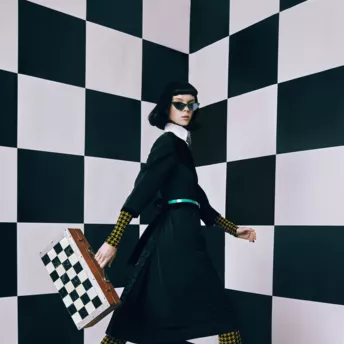 Хід королеви: образ Бет Гармон очима бренду GUDU