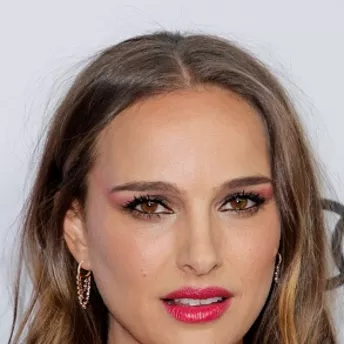 Помада на повіки: приклад Наталі Портман