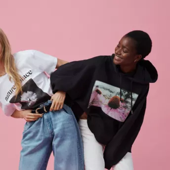 H&M і модель Гелена Крістенсен випустили спільну колекцію