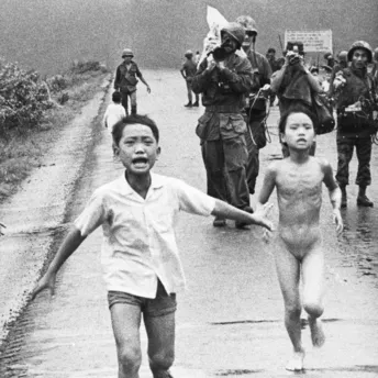 Історія одного фото: легендарний кадр, який зупинив в’єтнамську війну
