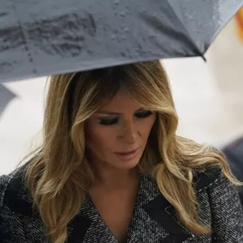 Первый выход Мелании Трамп после президентских выборов