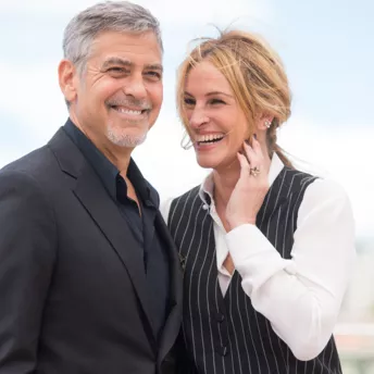 Джордж Клуни и Джулия Робертс на фотоколле в Каннах