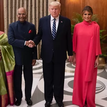 Образ дня: Мелания Трамп в Carolina Herrera