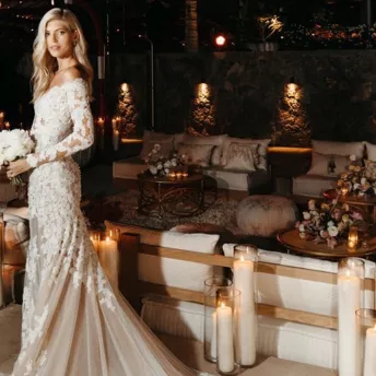 Вибір знаменитостей: весільні сукні відтінку айворі