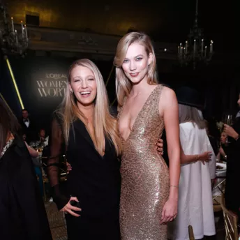 Первый выход Блейк Лайвли после родов