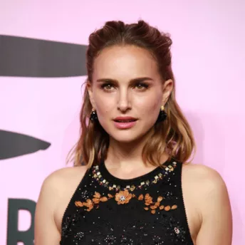 Образ дня: Наталі Портман у Dior