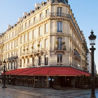 Де зупинитися в Парижі: Hôtel Barrière Le Fouquet's Paris