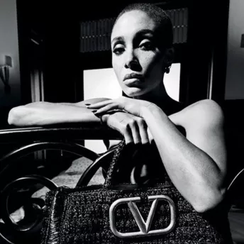 Адвоа Абоа в рекламной кампании Valentino Le Noir весна-лето 2020