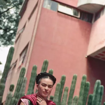 5 виставок жінок-художниць, які не можна пропустити цього літа