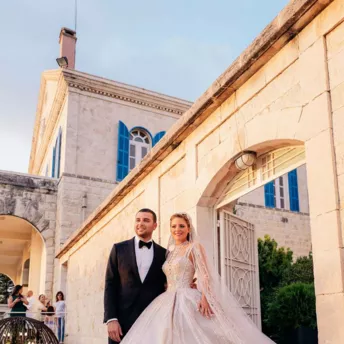 Эли Сааб создал два свадебных платья для собственной невестки