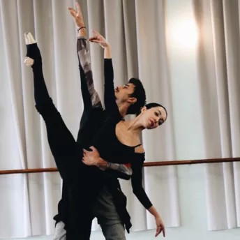 Екатерина Кухар и Александр Стоянов на репетиции балета «Лесная песня»