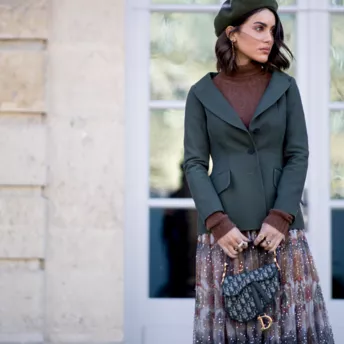 С чем носить Dior Saddle Bag – самую модную сумку весны