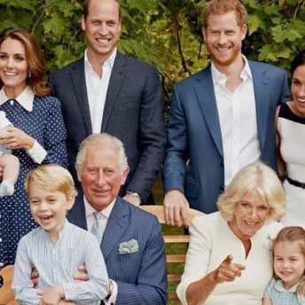 Новые фото британской королевской семьи в честь 70-летия принца Чарльза