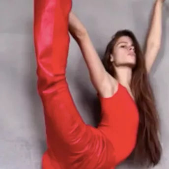 Украинская балерина Соня Мохова в рекламной кампании Acne Studios