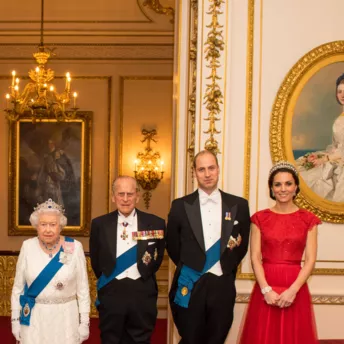 Новый портрет королевской семьи Великобритании
