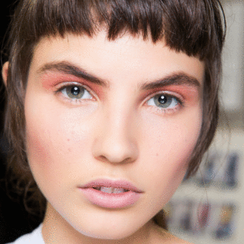 Губная помада как тени для век и румяна