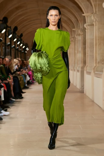 Лаймовий — модний відтінок у колекціях весна-літо 2023