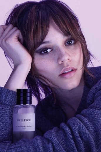 Зірки Wednesday та Stranger Things у кампанії нішевого парфуму Gris Dior
