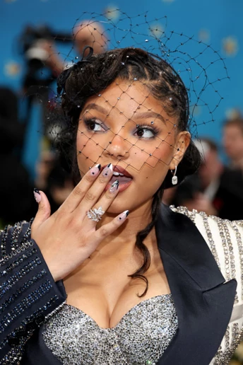 Найкращий манікюр Met Gala 2025, який варто повторити цього літа